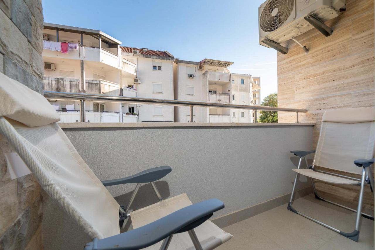 Ana'S Apartment Budva Mne Luaran gambar