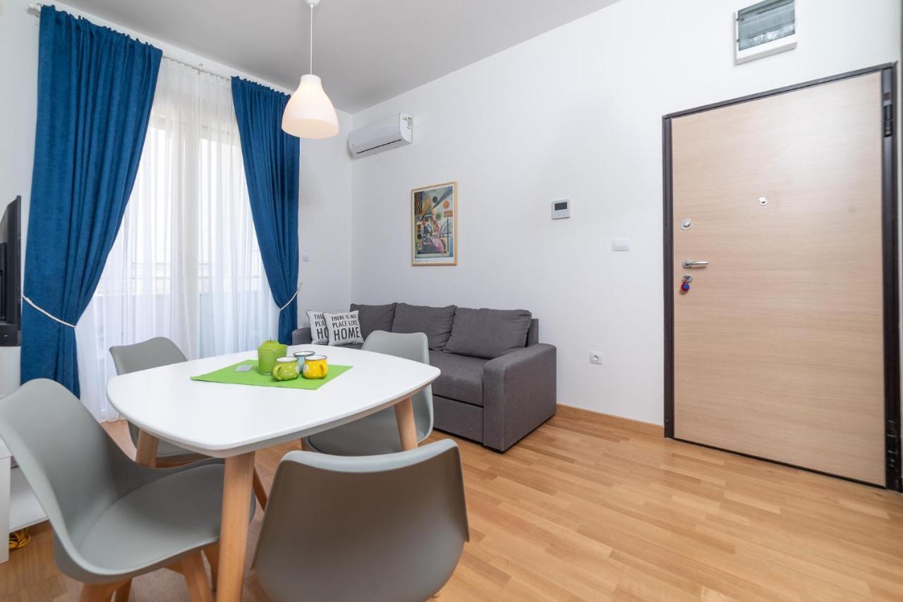 Ana'S Apartment Budva Mne Luaran gambar