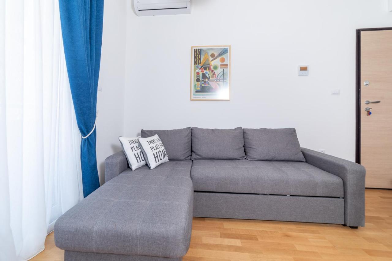 Ana'S Apartment Budva Mne Luaran gambar